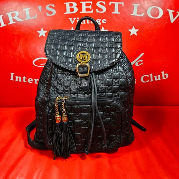 메트로시티 빈티지 y2k 시그니쳐 로고 퀄팅 금장 장식 백팩
