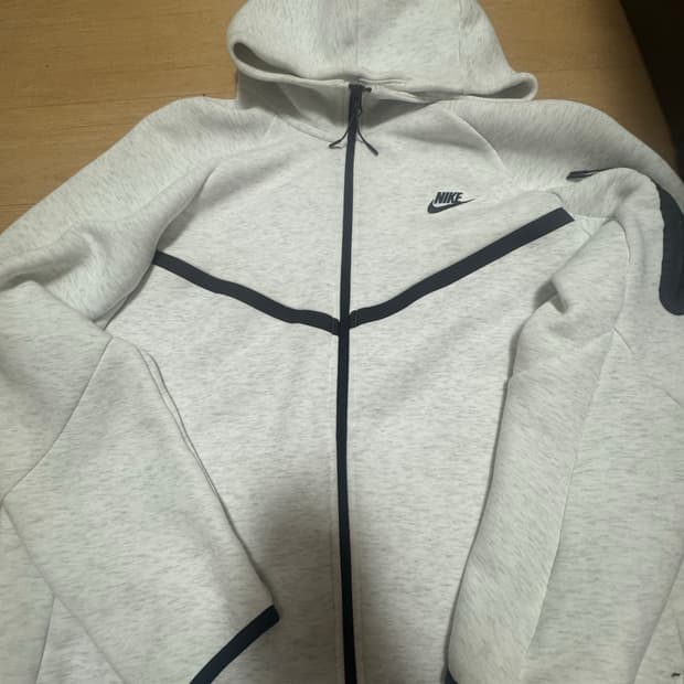 나이키 흰색 테크팩 2XL 싸게 팝니다