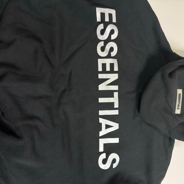 에센셜 후드티 초판