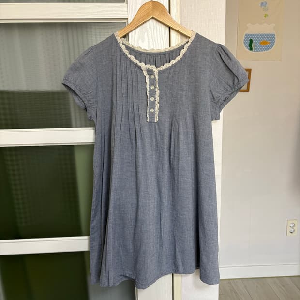 크로쉐 버튼 반소매 블라우스