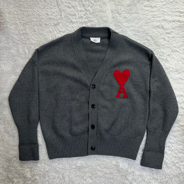 아미 스몰 하트 울 가디건 그레이