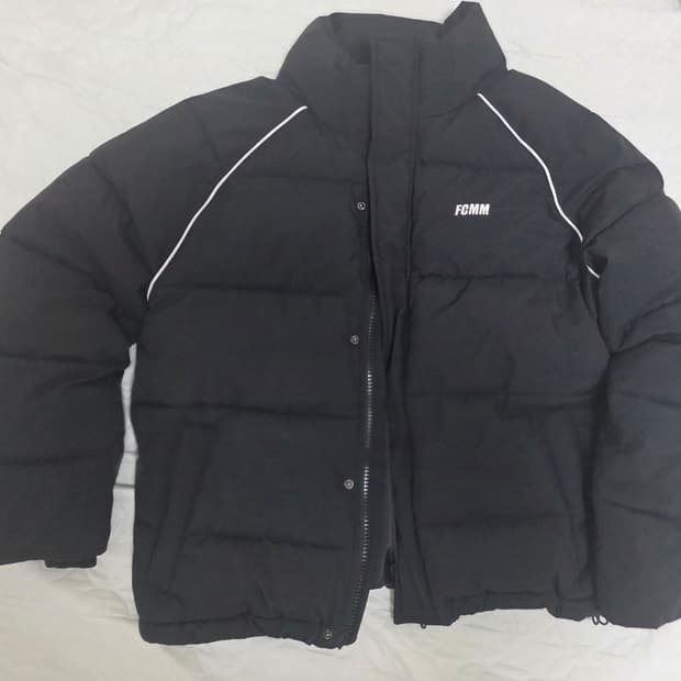 FCMM 블랙 s 패딩 점퍼