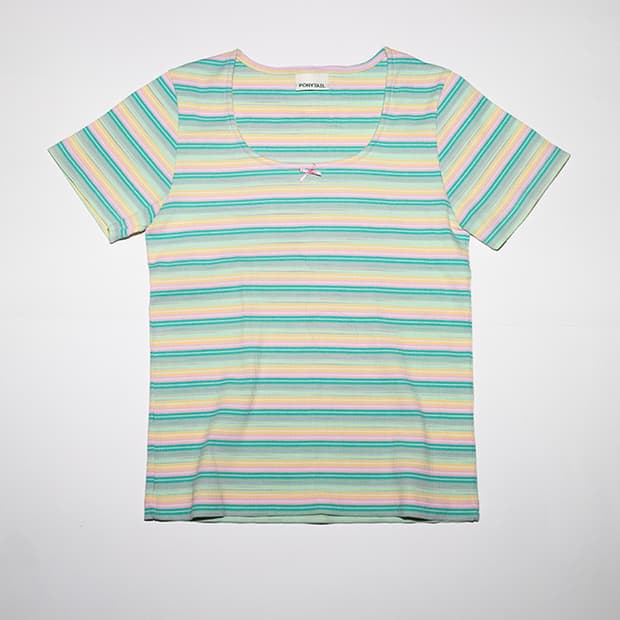 포니테일 티셔츠