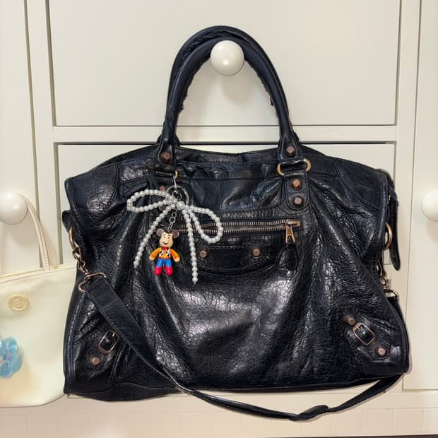 발렌시아가 모터백 미디움