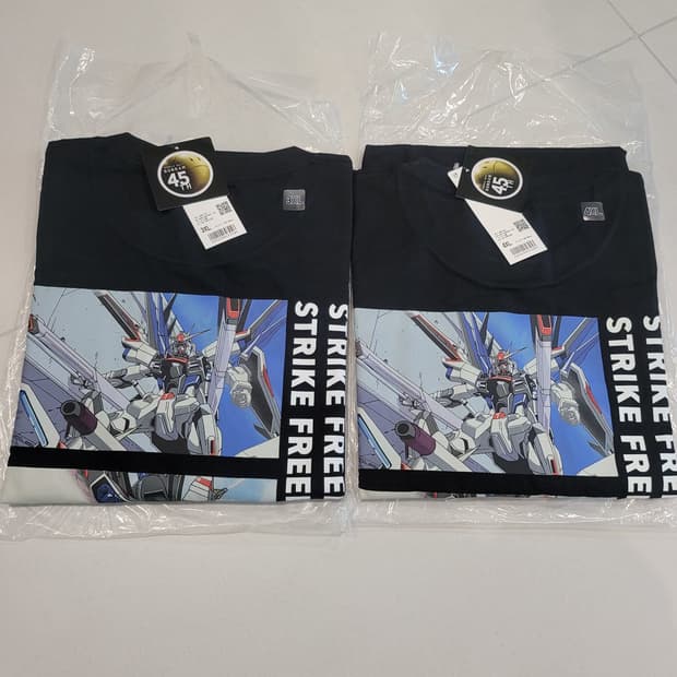 3XL 4XL 유니클로 재팬 건담 45주년 한정판