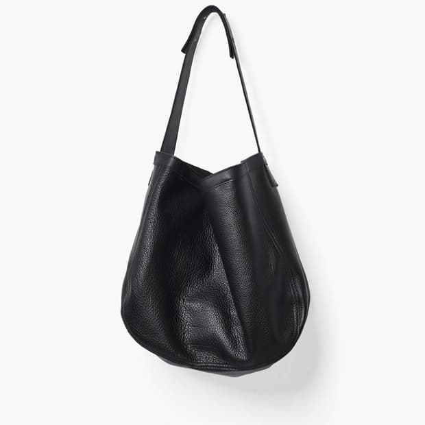 이얼즈어고 레더 페이퍼보이백 크로스백