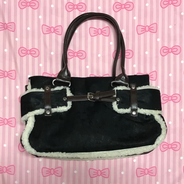 무스탕 숄더백 갸루가방 토트백 스웨이드