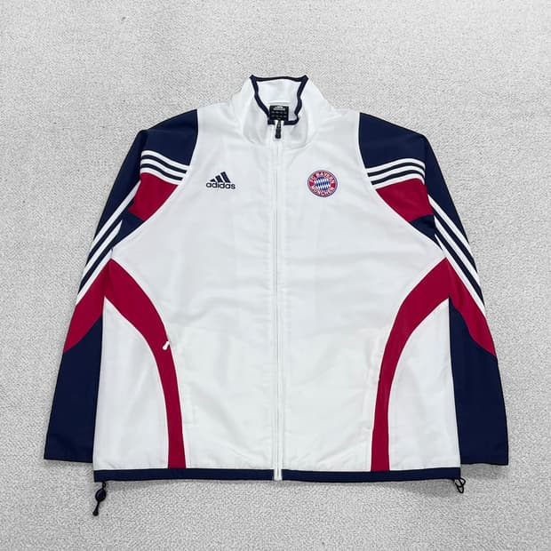 아디다스 바이에른뮌헨 바람막이 자켓 화이트