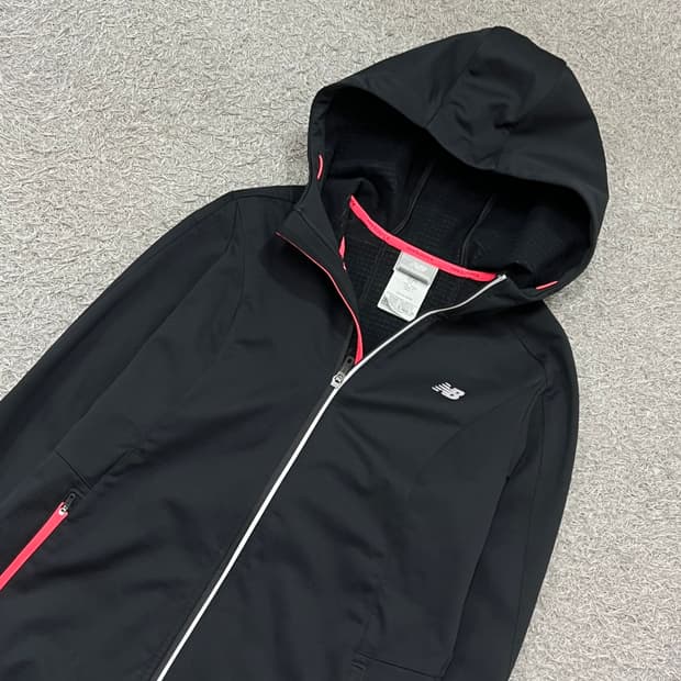 [우먼100] 뉴발란스 후드 자켓