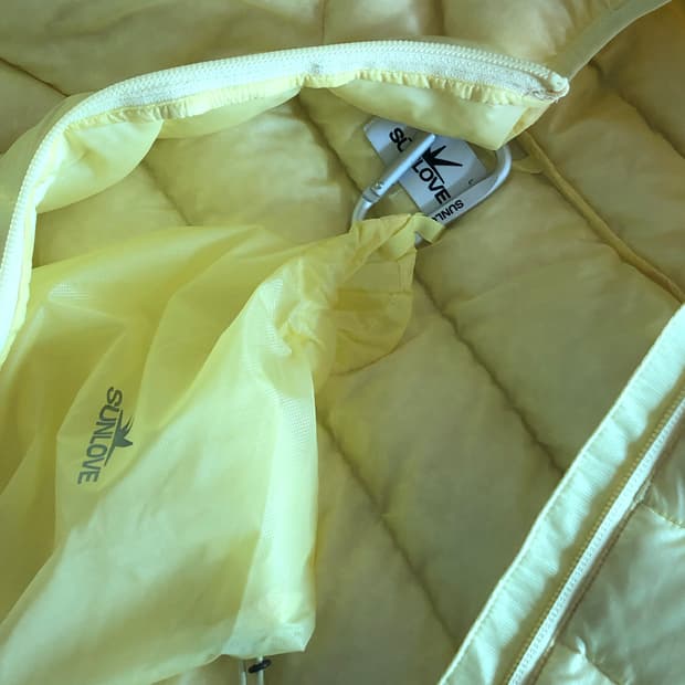 썬러브 후드 플라이 라이트 다운 자켓 옐로우 경량패딩