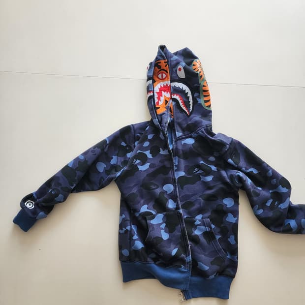 베이프 카모 타이거 샤크 후드집업 
