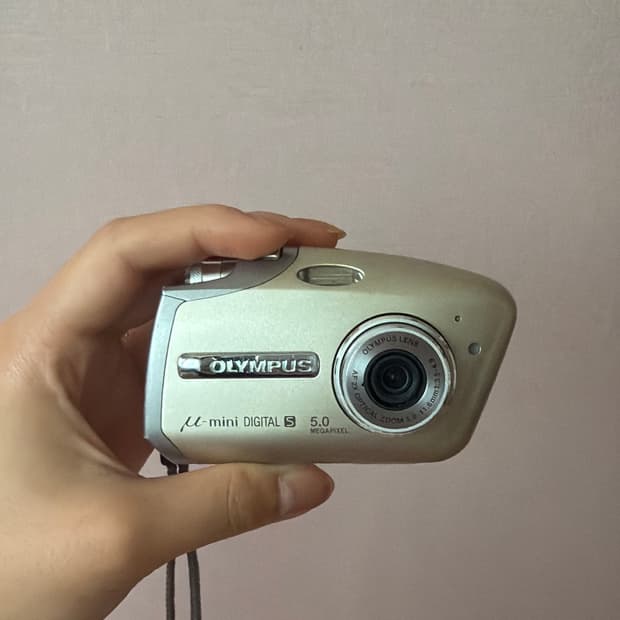 올림푸스 뮤 미니 / 조약돌 디카 판매합니다 (액정 하자있음)