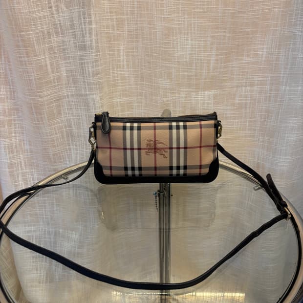 정품 버버리 노바체크 크로스백  