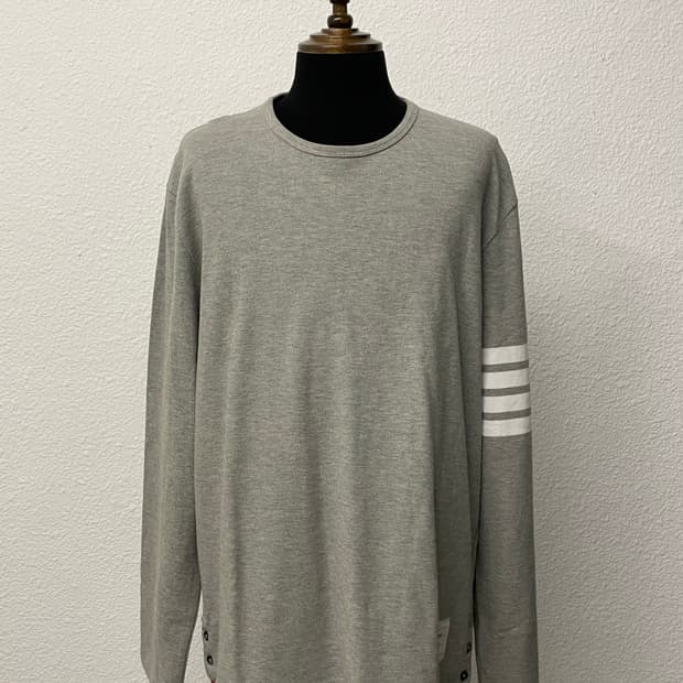 톰브라운 라운드 티셔츠 사이즈 5