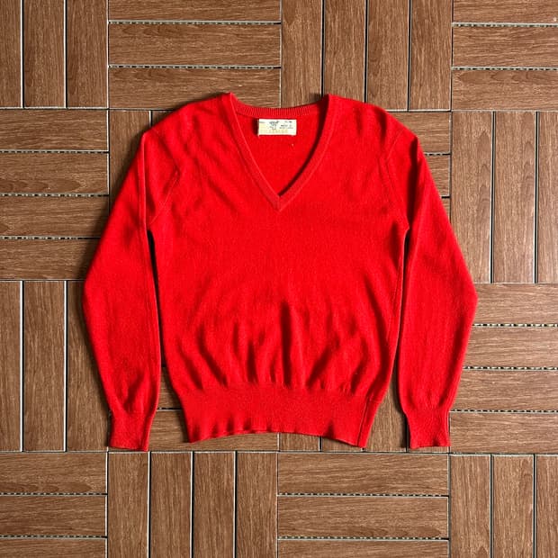 80’s Braemar v-neck pure cashmere knit