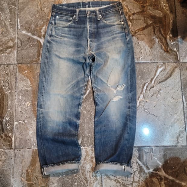 Visvim 비즈빔 데미지 하드워시 데님팬츠 