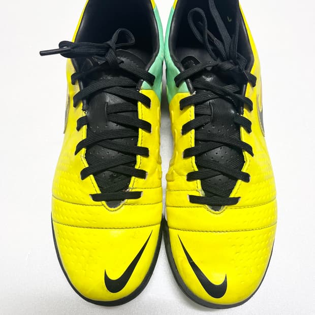 [260] 나이키 CTR360 리브레토3 TF 풋살화