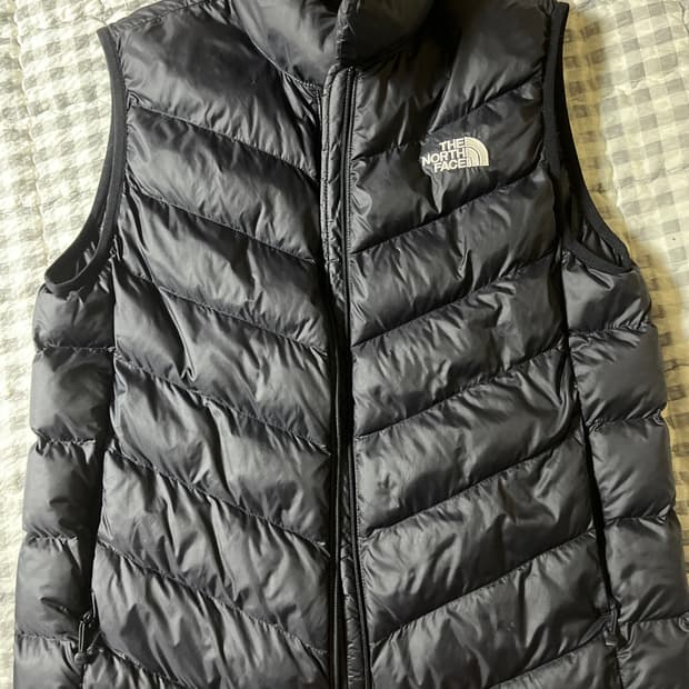 노스페이스 경량 패딩 조끼