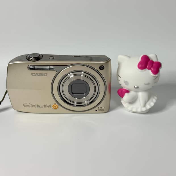 카시오 엑슬림 ex-z2300 골드 디카