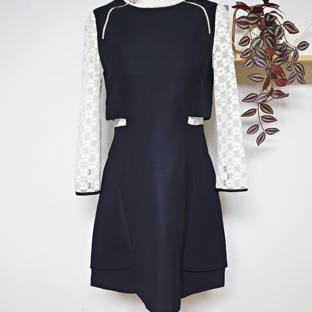 온앤온 레이스팔 하객원피스 66 미니 네이비