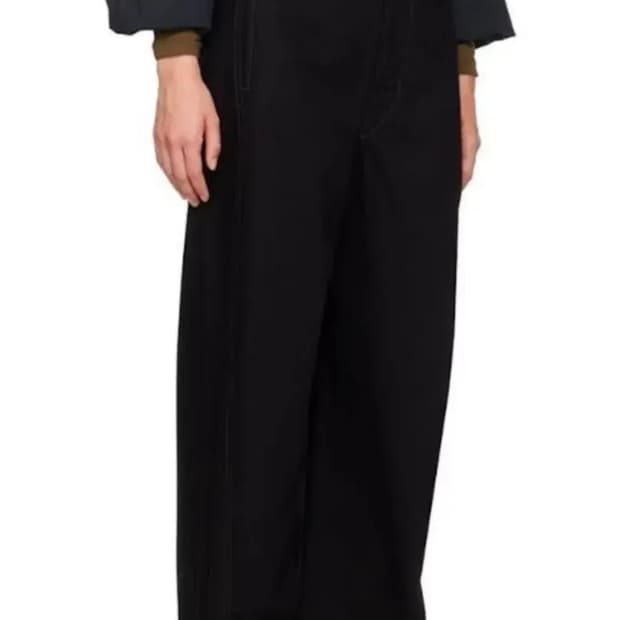 르메르 벨티드 트위스티드 팬츠