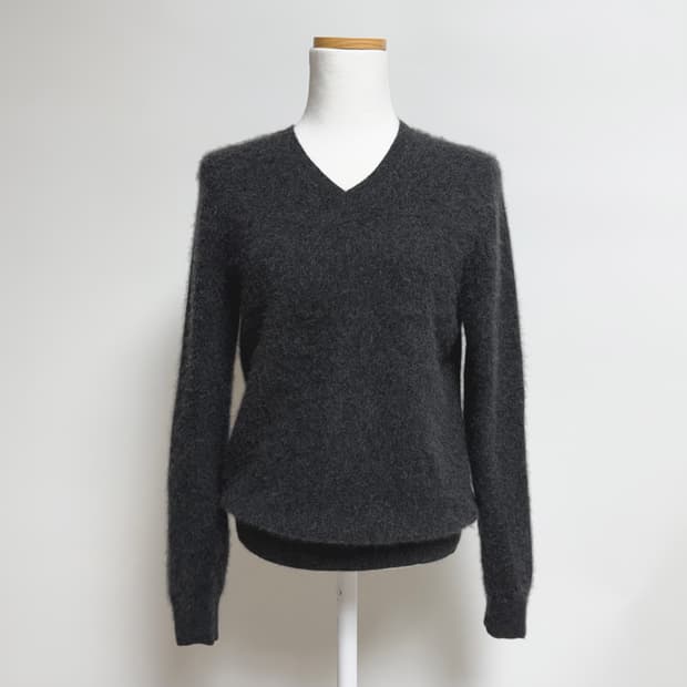 [캐시미어 100%] 유니클로 차콜 V넥 니트 M