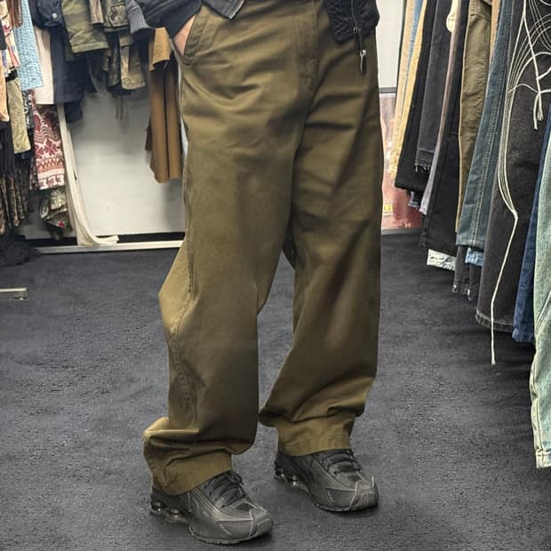 유니클로U 르메르 카키 저지 배럴 치노 와이드 팬츠 바지 32 82 카키