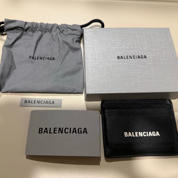 발렌시아가 카드지갑