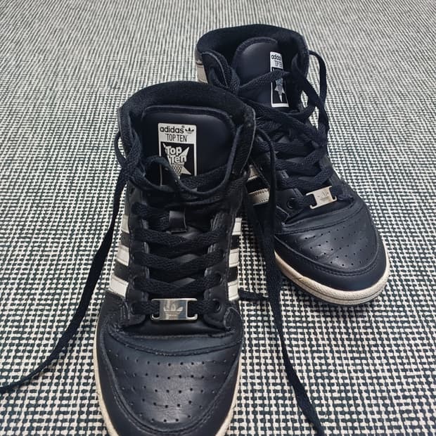 아디다스 탑텐(Top Ten) 하이탑 운동화 ​(235)