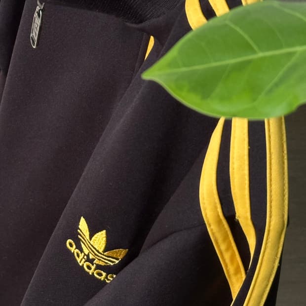 아디다스 오리지널 트랙탑 검노