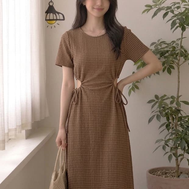 [44~55] 유나이티드애로우즈 뷰티앤유스 컷아웃 체크 롱 원피스