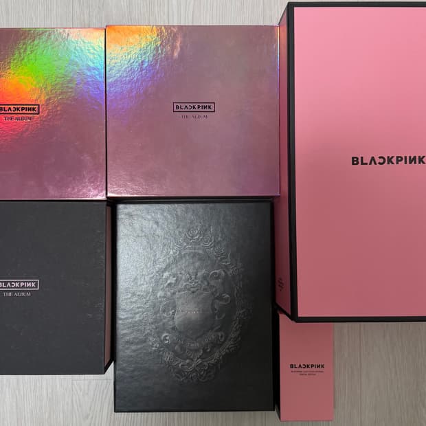블랙핑크 앨범 키링 스페셜 굿즈 팝니다. 