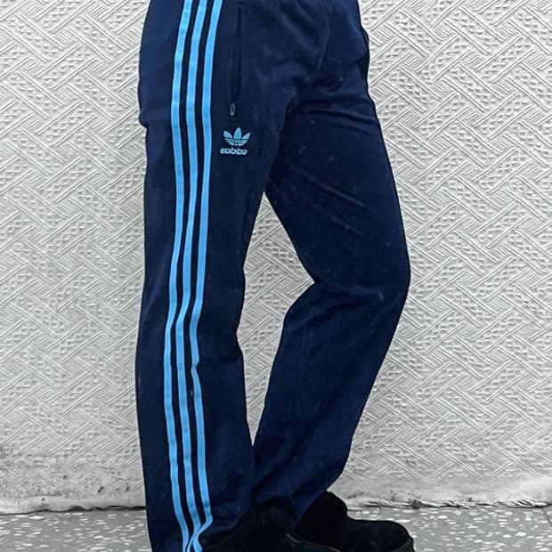 아디다스 Y2K 대장급 파이어버드 네이비하늘 트랙팬츠 90 C08754