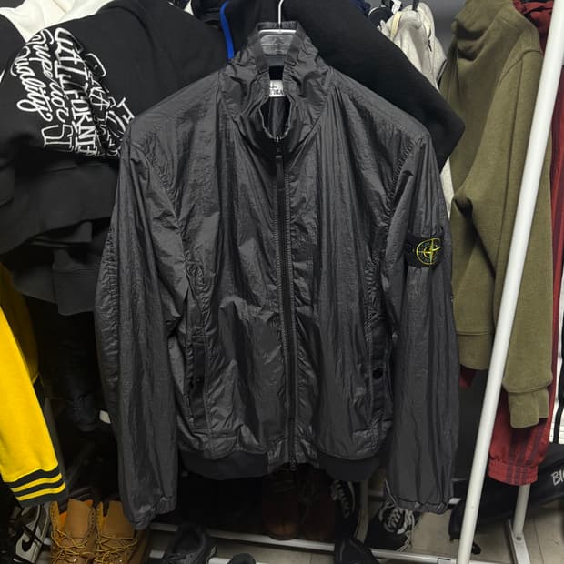 스톤아일랜드 25ss 차콜 그레이 m > s 사이즈 교환 및 판매