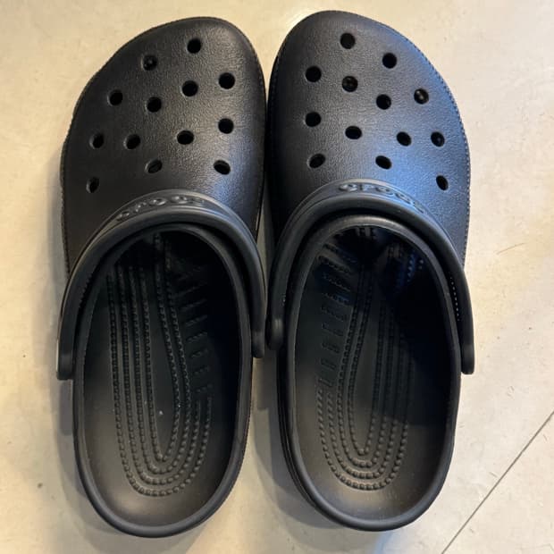 크록스 클래식 클로그 블랙
