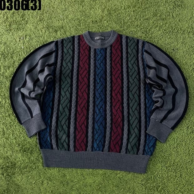 알마니아 케이블니트