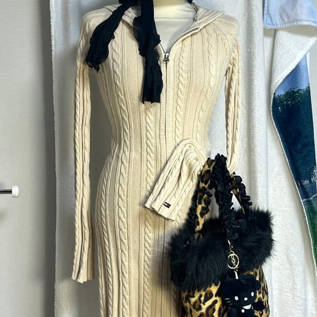 타미 케이블 니트 미니 원피스(+후드)