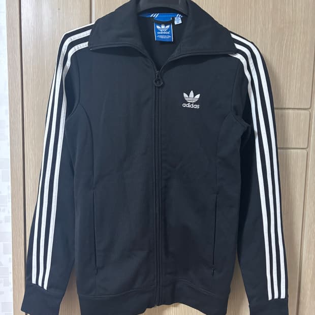 아디다스 유로파 트랙탑 블랙