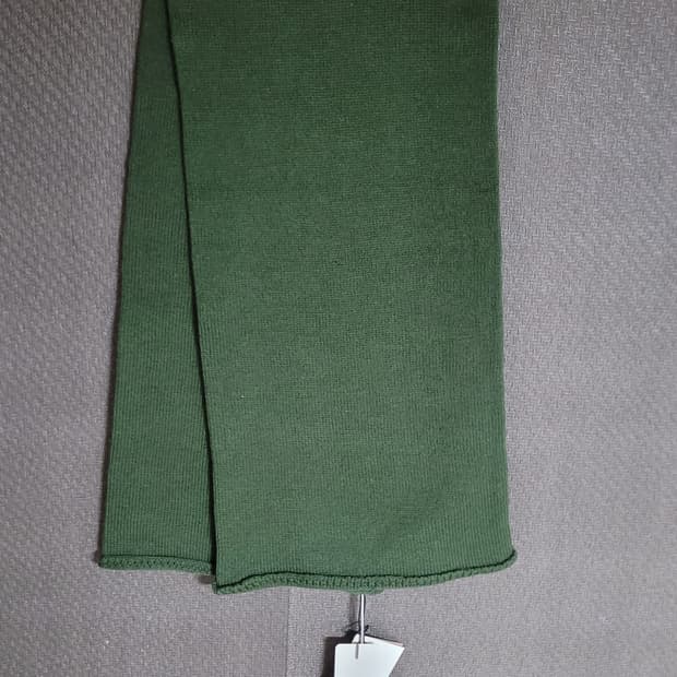 마가렛 호웰 튜블라 머플러