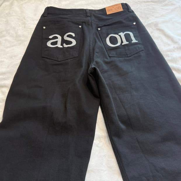 애즈온 스모그 와이드 팬츠 M 팝니다