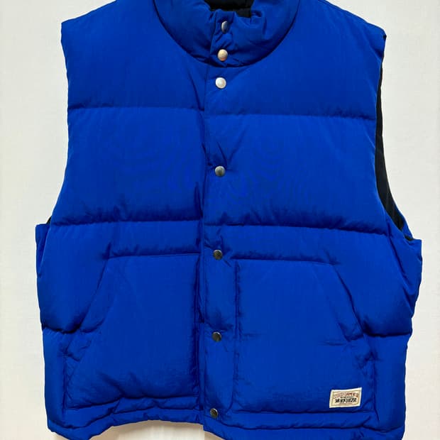 [M] STUSSY REVERSIBLE VEST