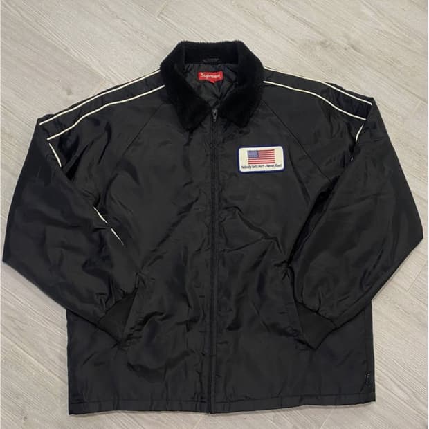 슈프림 'Nobody Gets Hurt' 패치 코치 자켓