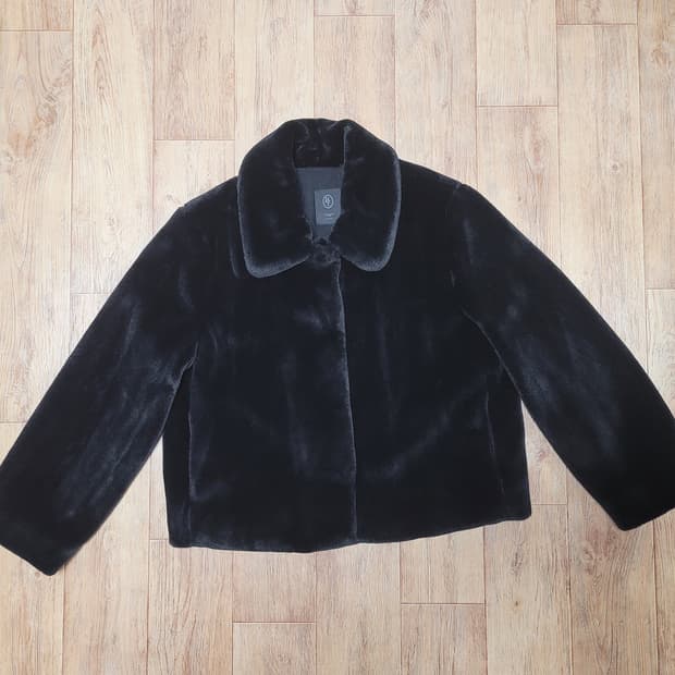 베니토(BENITO) 블랙 몬드 퍼자켓 프리사이즈 새상품