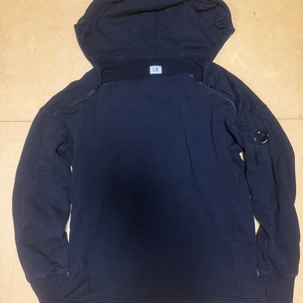 Cp company 씨피 컴퍼니 슬림 더블지퍼 후드 티셔츠 100L