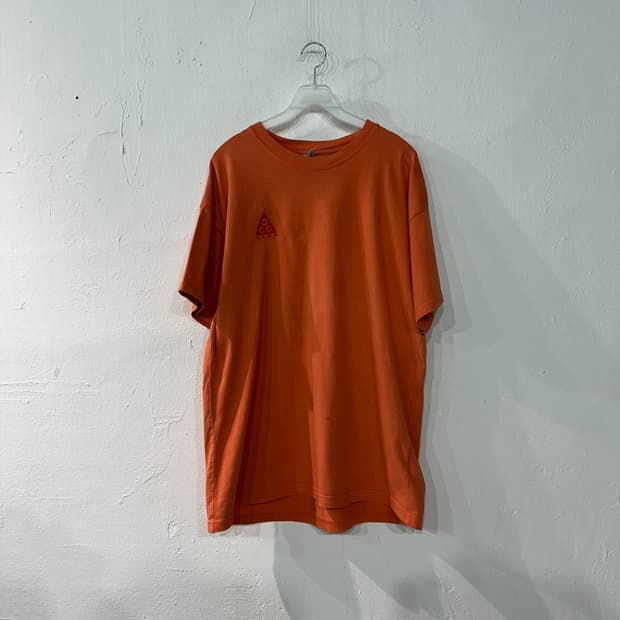 나이키 ACG 반팔티 100