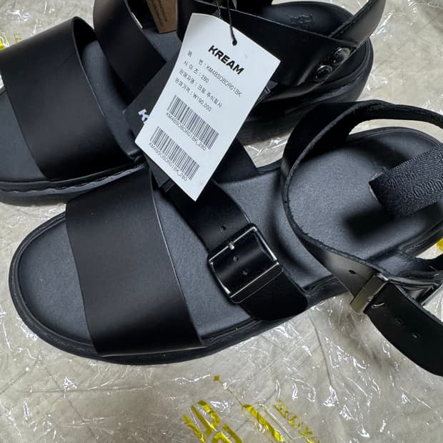 닥터마틴 그리폰 샌들 280mm 블랙