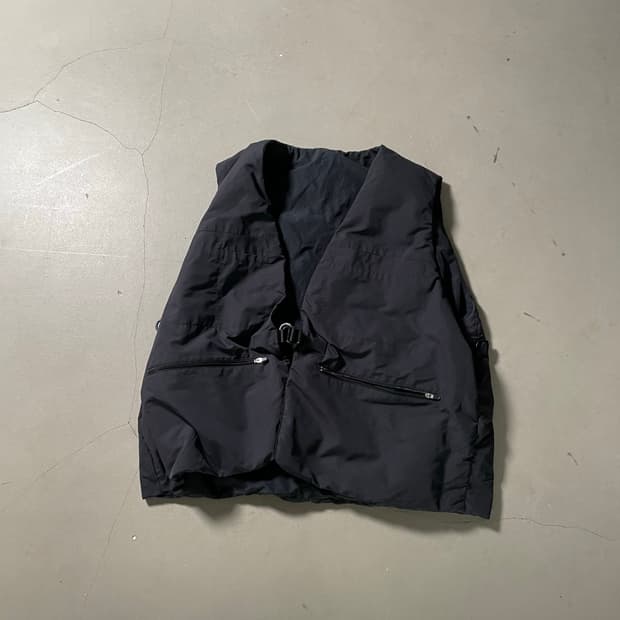 에토스 Reversible Duck Down Utility Vest