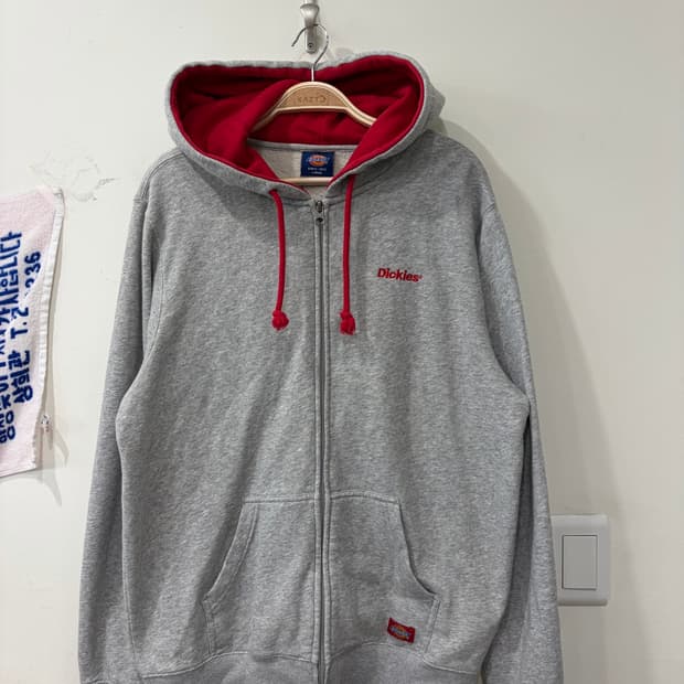 5. 디키즈 그레이 후드집업