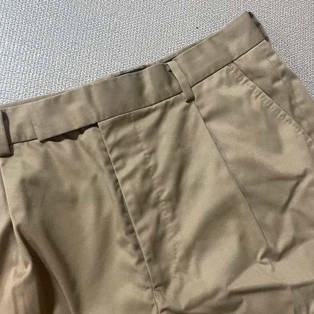 와코마리아 베이지 투턱 팬츠