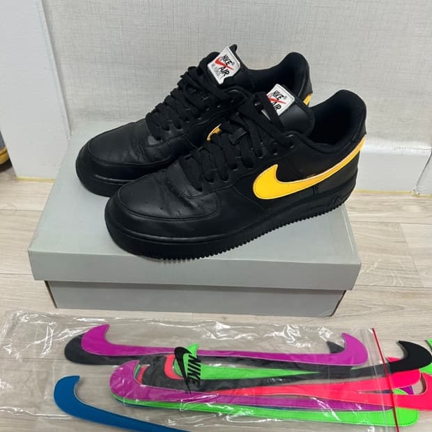 나이키 에어포스 스우시팩 270